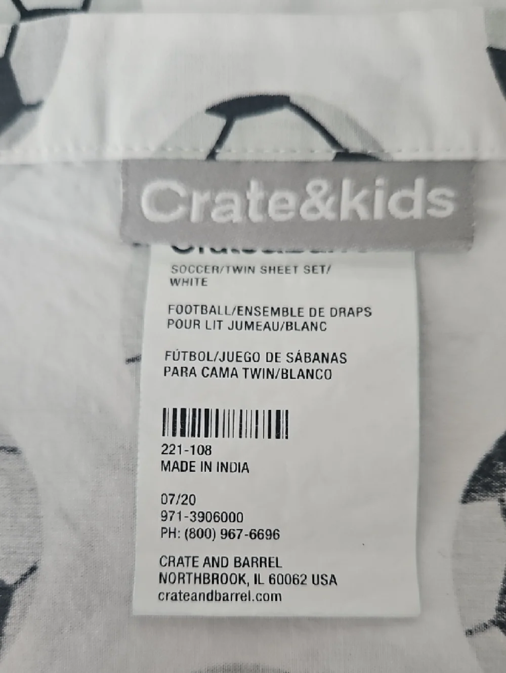 Crate&Barrel White Black Gray Soccer Ball Motif Organic Cotton Twin Flat Sheet